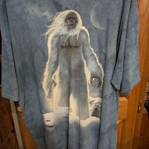 The Mountain Gray Yeti Short Sleeve Tee